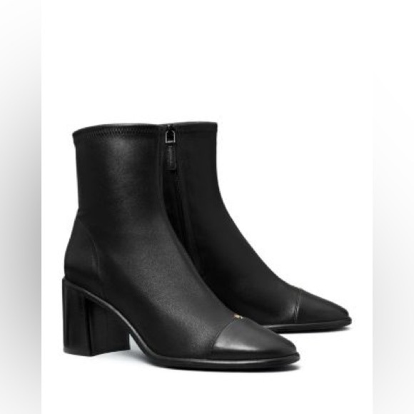 Tory Burch Shoes - Tory Burch
Women's Cap Toe Ankle Boots